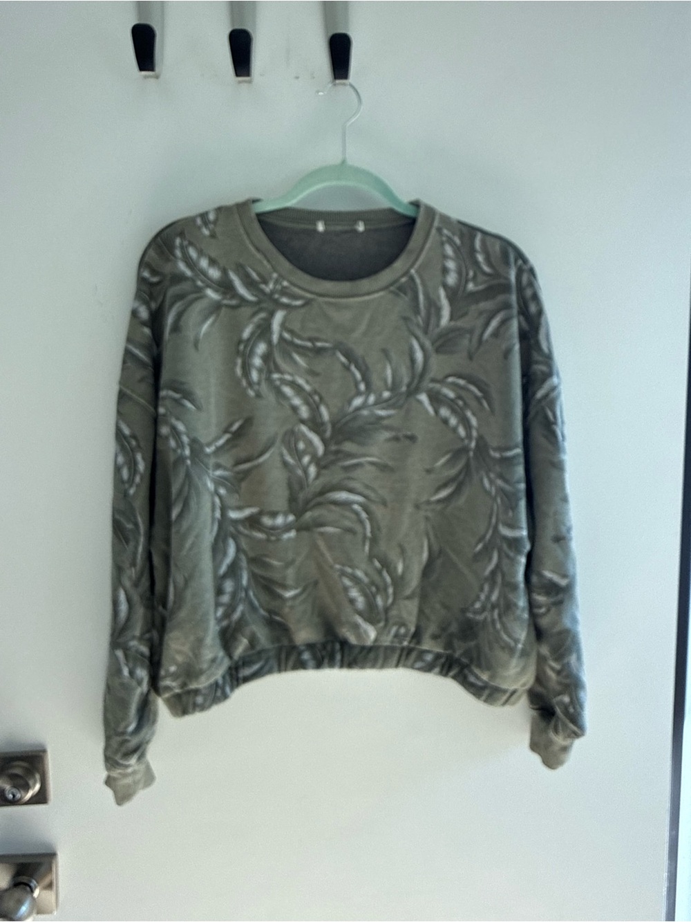 Z Supply Olive Green Leaf-Print Pullover Sweatshirt
